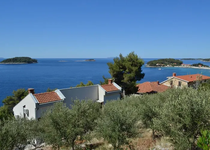 Apartments By The Sea Prizba, Korcula - 12648 * Прижба